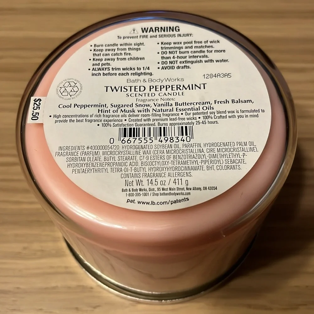 Bath & Body Works 3 Wick Candle. Twisted Peppermint.